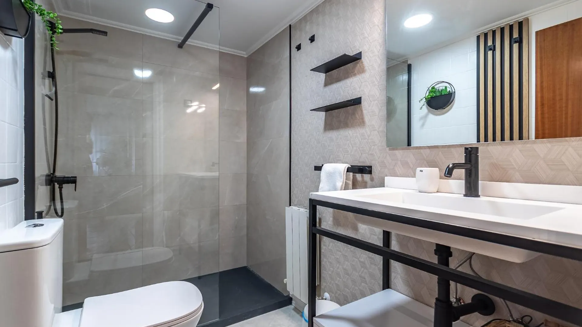 Etxebarria Apartment By People Rentals Bilbao